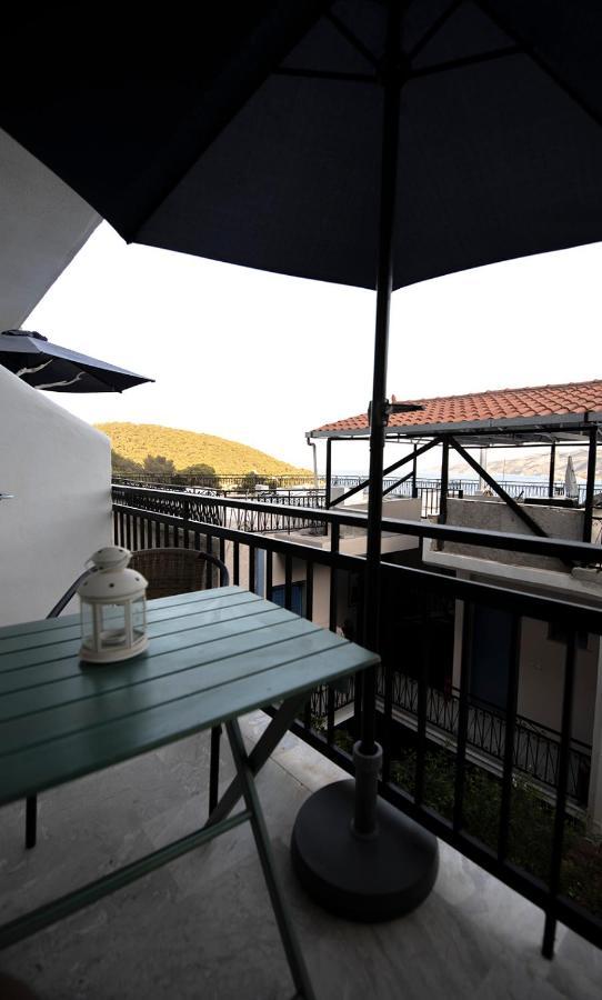 Stella Studios Poros Town Zimmer foto
