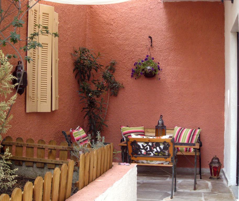 Stella Studios Poros Town Zimmer foto